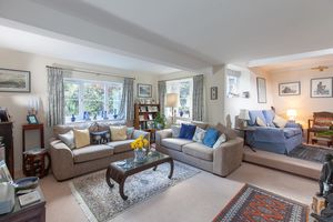 Drawing Room (1)- click for photo gallery